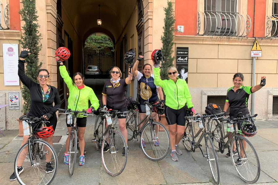 Group guided bike tours